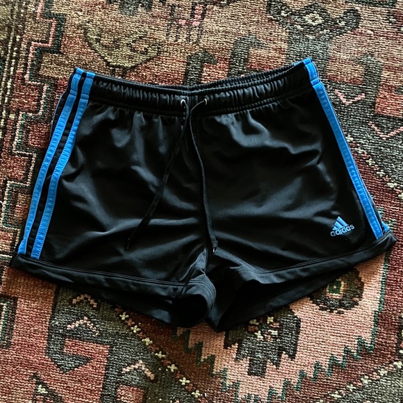 adidas Pants - EUC Y2K/Vintage Adidas athletic shorts | Women’s Small